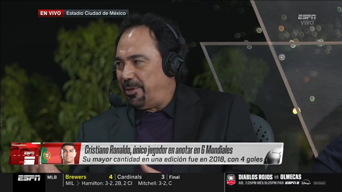 ¡LA FELICITACIÓN DE HUGO A CR7! 👏 Este fue el mensaje de Hugo Sánchez a Cristiano Ronaldo, tras quedar eliminado del Mundial. "Me da envidia de la sana"