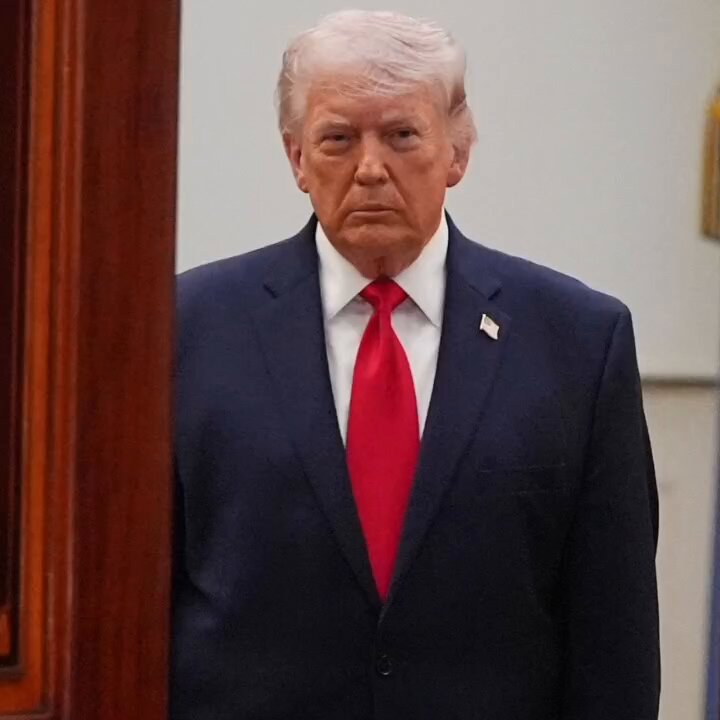 🟥SONDAKİKA Trump, nato zirvesine özel tuvaletini de getirdi DNA izi bırakmamak için boklarını ve işediklerini ABD'ye geri götürecek