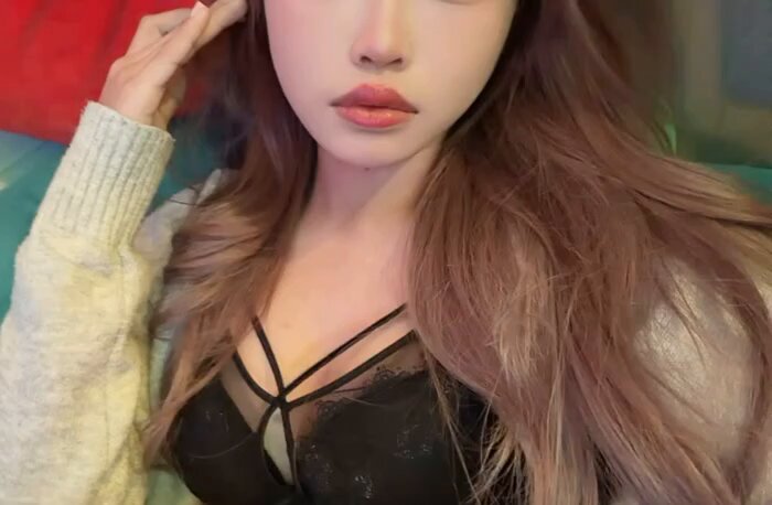 好日子像尿一樣流走 只留下一地的騷味熏臭我 我的尿是如此的騷 我的幸福是如此的糟🫠