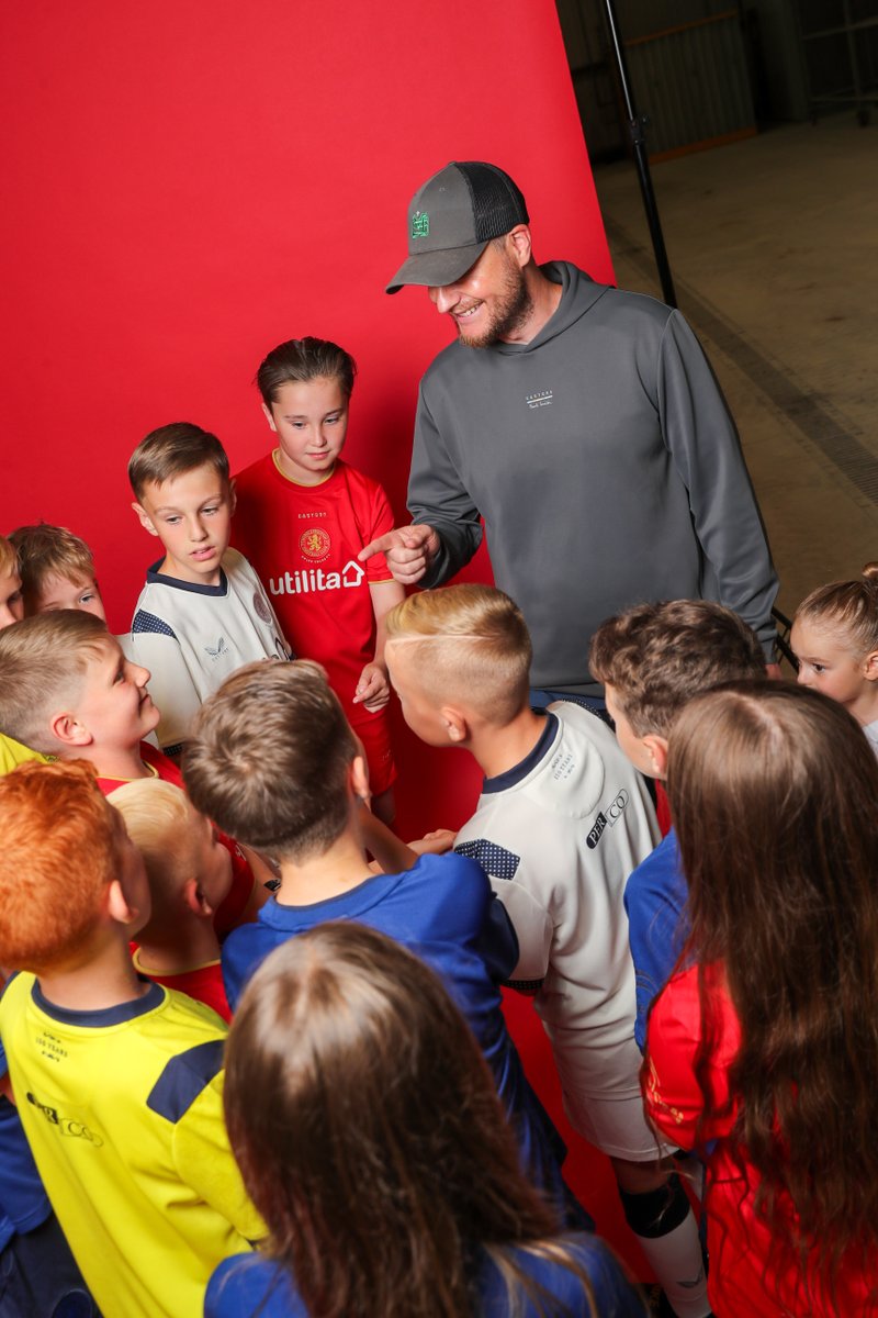 Memories made ❤️ Thanks to Utilita Football, these young Boro fans became the first to see (and wear!) our 2026/27 kits...before being surprised by a special guest 👀