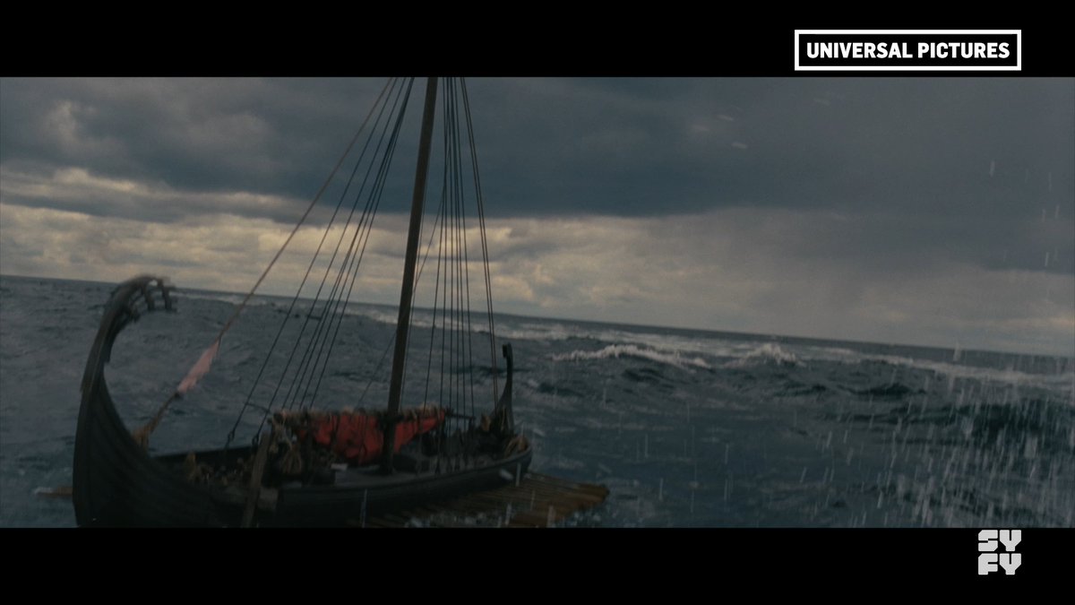 Matt Damon says Christopher Nolan filmed his seasick castmates throwing up on set and used the footage in the final film.