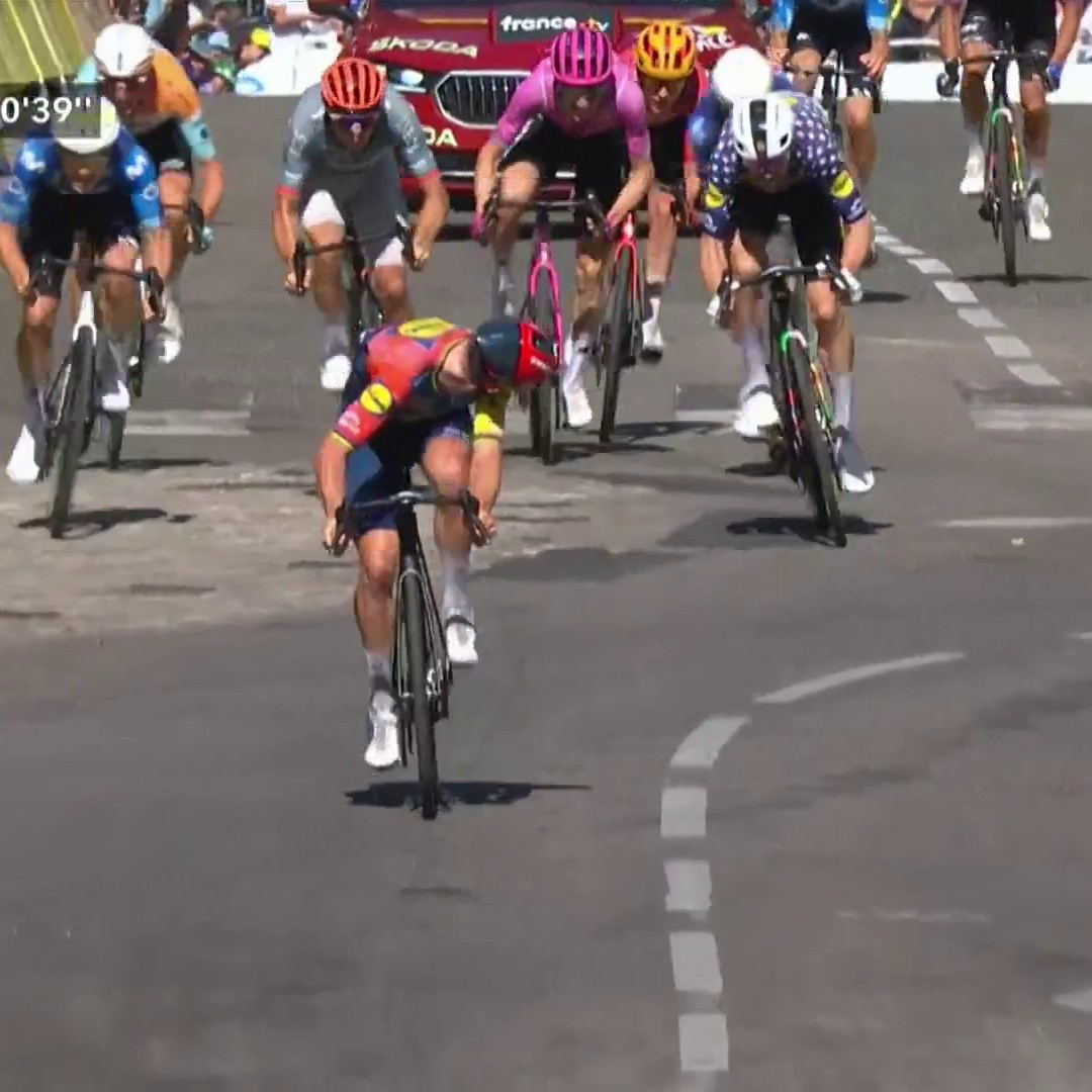 Absolute perfection 🤩 Lidl-Trek executed the perfect race, with flawless teamwork from Quinn Simmons and Mathias Vacek setting up Mads Pedersen for victory on Stage 4 of the Tour de France 🫡