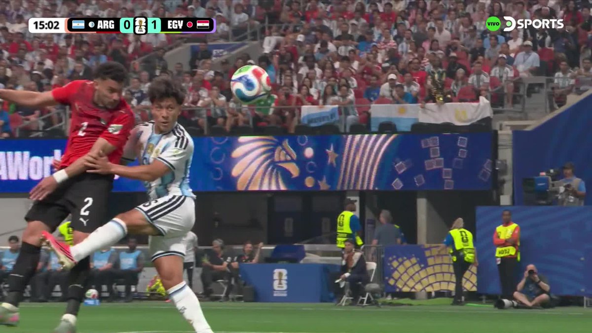 EGIPTO PEGÓ PRIMERO A los 14 minutos del primer tiempo, Yasser Ibrahim marcó el 1 a 0 para el seleccionado egipcio ante Argentina en los octavos de final de la Copa Mundial de la FIFA 2026™