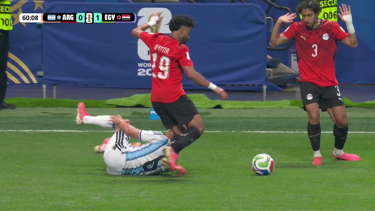 NO GOAL FOR EGYPT ❌ A foul in the build up wipes away a goal, and it remains 1-0. #FIFAWorldCup