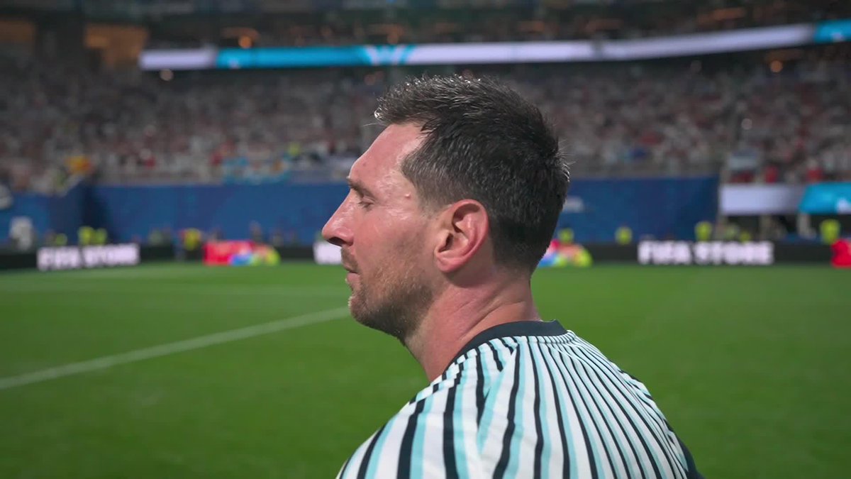 “De Paul” Por el abrazo que se dio con Messi una vez terminado el partido.