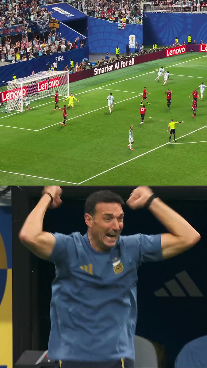 Messi sends the Argentina bench CRAZY 🤩