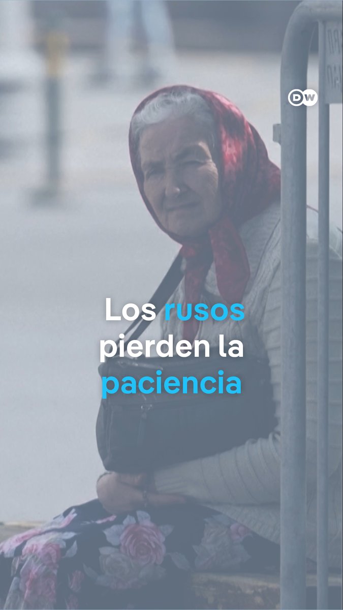 ¿Qué consecuencias tendrá la escasez de combustible para la política de Putin? La crisis del combustible pone de manifiesto el creciente descontento de la población a medida que aumentan las presiones económicas. Las largas colas para repostar, el encarecimiento de los precios y la indignación en las redes sociales plantean dudas sobre la estabilidad de Rusia.