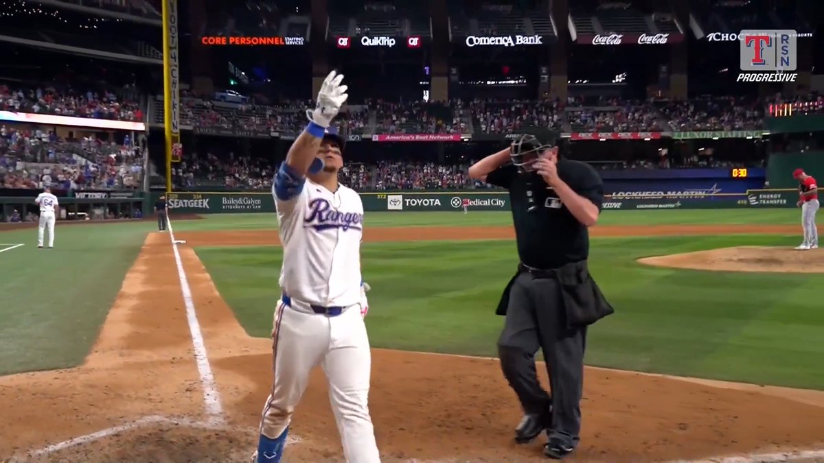 OSUNA BREAKS IT OPEN! #AllForTX