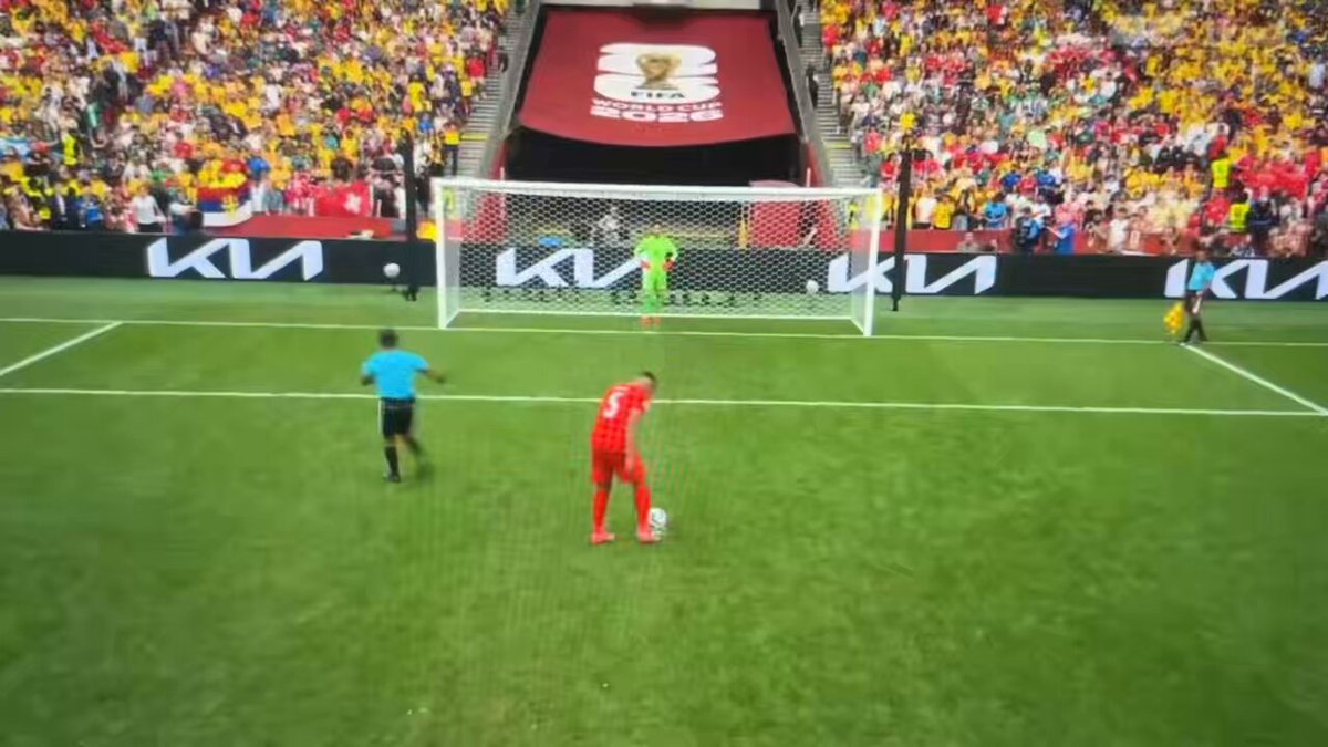 Genuinely the worst penalty I’ve seen at this world cup, how does a top player like Akanji play a penalty kick like that