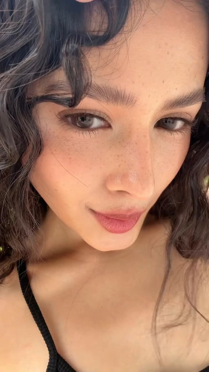 GRABENG GANDA NAMAN! 😍 Hindi ka nakakasawang tingnan, AZ! 🫶 📷 _azmartinez / Instagram