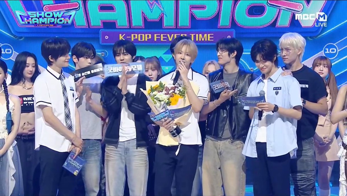 Goodbye to MC NAM SEONGMO โฃ๏ธ Thank you for your hard work and dedication since May 2025. Your charming energy made every episode memorable. Wishing you greater success with 82MAJOR! โจ๐ #ThankYouMCNamSeongMo #NamSeongMo 82MAJOR