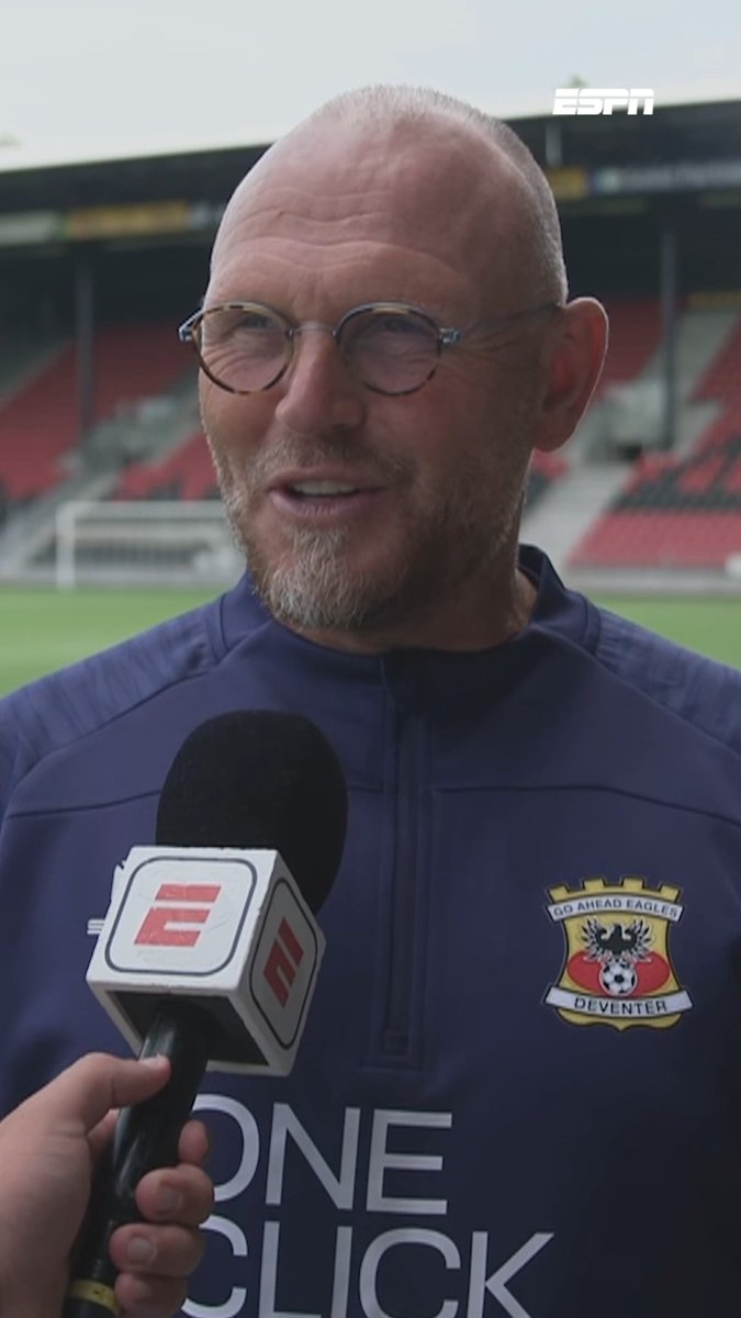 Kersvers Go Ahead Eagles-trainer Joseph Oosting wil een herkenbare ploeg die met passie en plezier speelt 🦅 “Er moet liefde in het voetbal zitten” 🔗