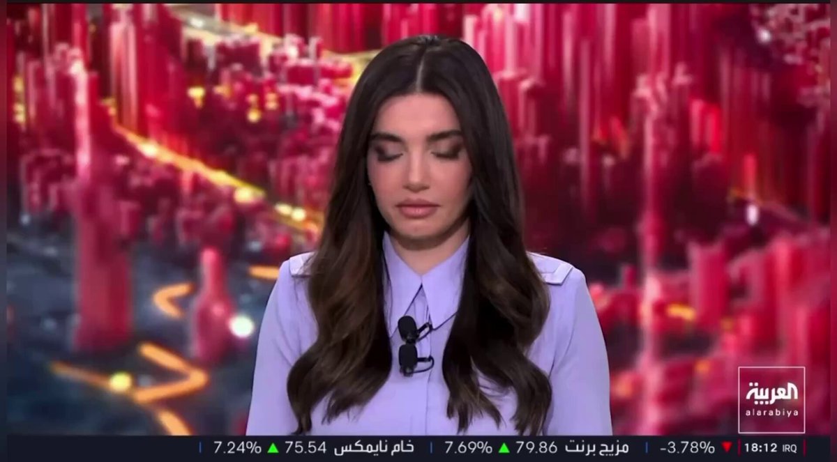 في نفس النشرة الإخبارية تصف قناة العربية الأفعال الإيرانية بـ (الإعتداءات) وفي المقابل تصف ما تفعله إسرائيل بـ (العمليات) !! قناة العربية تلطف الإبادة وتستخدم ألطف العبارات في وصفها لكل فعل إسرائيلي !! صدق الشيخ عبدالعزيز الطريفي -فرج الله عنه- في وصف القناة !!