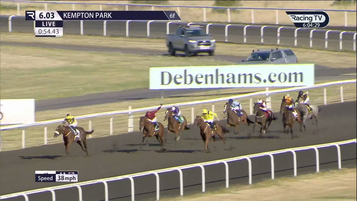 🚨 Smart filly ALERT 🚨 Spirit Tango, a 475,000gns daughter of Sioux Nation, steps forward from her promising debut to open her account in style. We'll be hearing PLENTY more about this Ralph Beckett-trained filly. Kempton Park Racecourse