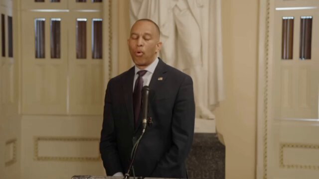 WATCH: Leader Jeffries absolutely DUNKS on Republicans, asking "What exactly do Republicans have to show for being in complete control of Congress? NOTHING. NADA. ZERO." That's why their ONLY focus is on getting out of town before sundown. 🔥🔥🔥
