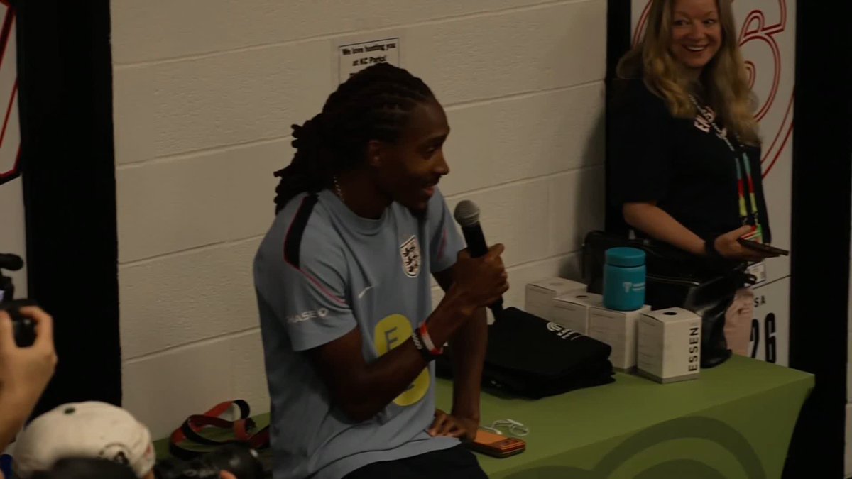 'Trainee reporter' Djed Spence asks Morgan Rogers who he thinks is the fastest in the England squad... 🤣