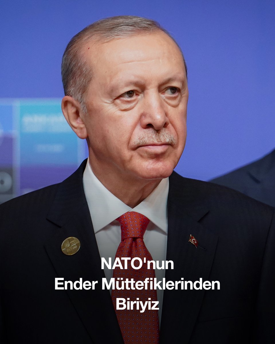 Biz sadece Kara Kuvvetlerinin tarihi 2 bin 235 yılı geçen, tarihini şanlı zaferlerle ilmek ilmek dokumuş büyük bir milletiz. NATO’da kendi savaş uçağını, kendi tankını, kendi gemilerini üreten, kendi hava savunma sistemlerini geliştiren ender müttefiklerden biriyiz. #NATOsummit