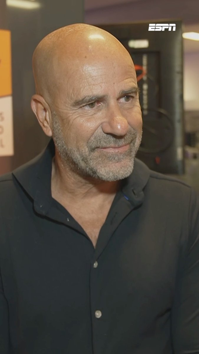 Peter Bosz duidelijk over toekomstplannen 👀 "Na die twee jaar bij PSV, dan kan ik goed nadenken over bondscoachschap" 🔗