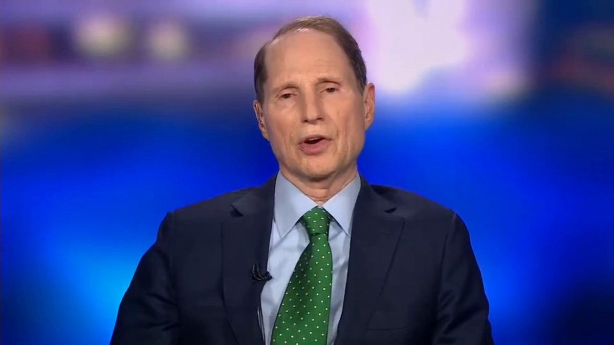 JUST IN: 🇺🇸 DEMOCRATIC SENATOR RON WYDEN JUST URGED CONGRESS TO PROTECT #BITCOIN DEVELOPERS IN THE FINAL CLARITY ACT BILL WRITING CODE IS NOT A CRIME ALL DEVELOPERS SHOULD BE FREE TO WRITE CODE HERE WE GO 🔥