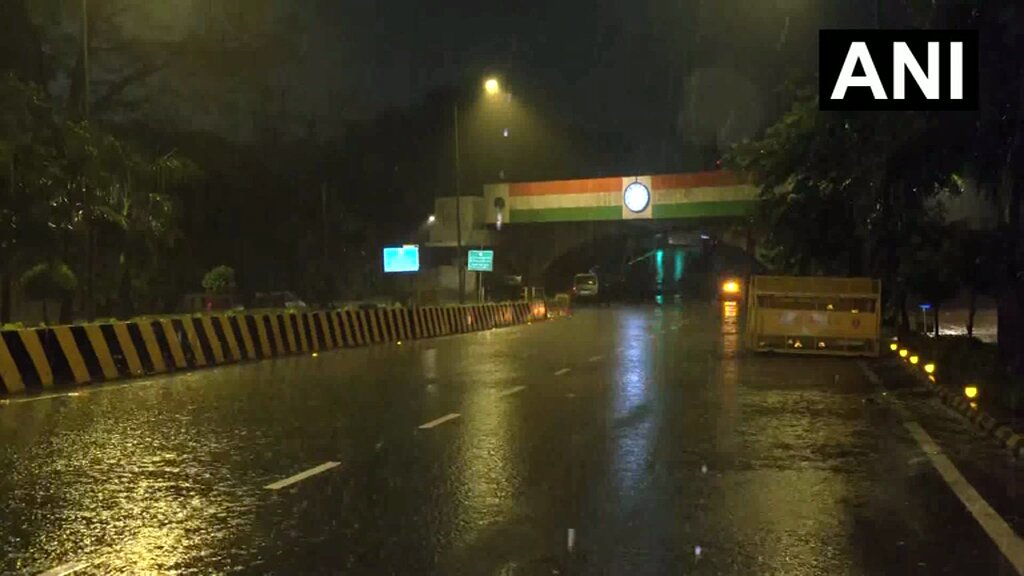 #WATCH | Delhi: Visuals from the Minto Road as rain lashes parts of the National Capital.
