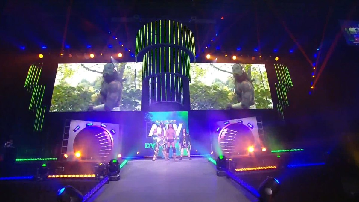 AEW have announced that Jungle Jack Perry has officially RE-SIGNED with the company!!! LET'S GOOOOOOOOO.