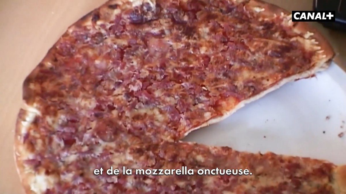 Une Coupe du monde avec une bonne pizza c'est la base ! 🍕 ⚽️