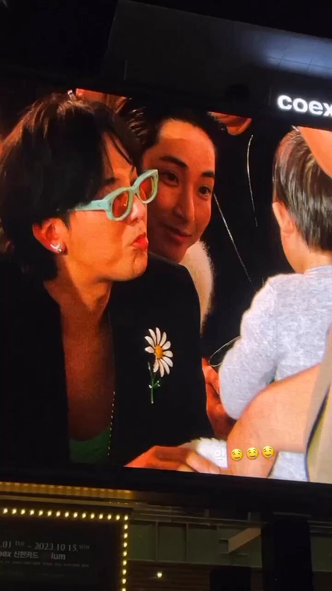 눈에 사랑이 보인다는건 이런걸거야ㅠ 눈에 예쁜 내조카라는게 보이자나