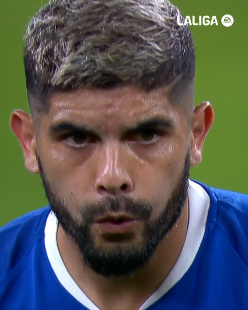 ๐ช Un mago en el Sevilla Fรบtbol Club. ยกSe cumplen 6 aรฑos del รบltimo tanto de รver Banega con la camiseta sevillista en LALIGA EA SPORTS! TalDรญaComoHoy | LALIGAHistory