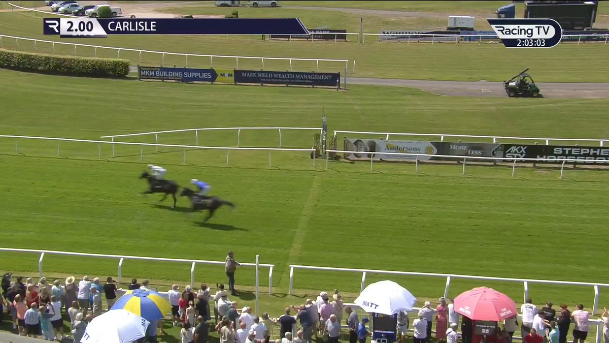 Third time lucky for Wid ✅ Ralph Beckett strikes in the Carlisle Racecourse opener with his Wootton Bassett filly ridden by Jason Hart 🥇