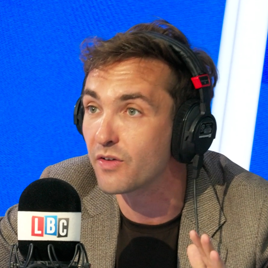 Who funds Count Binface? @Lewis_Goodall has an answer...