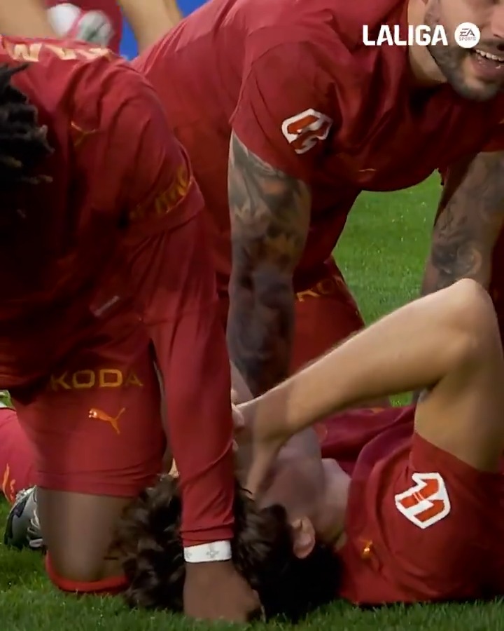 🦇 Javi Guerra: El alma del centro del campo del Valencia CF. LALIGAEASPORTS | LALIGAHighlights