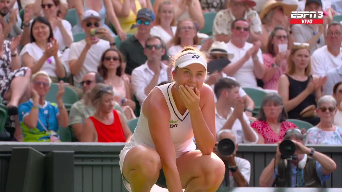 🔝🇨🇿 ¡NO LO PUEDE CREER! Noskova llegó a su primera final de Grand Slam. 💪 📺 Mirá #Wimbledon en el Plan Premium de Disney Plus.