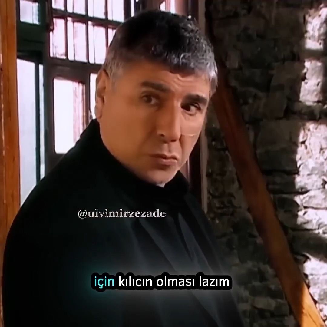 Kılıç kimin elindeyse hükümdar odur.