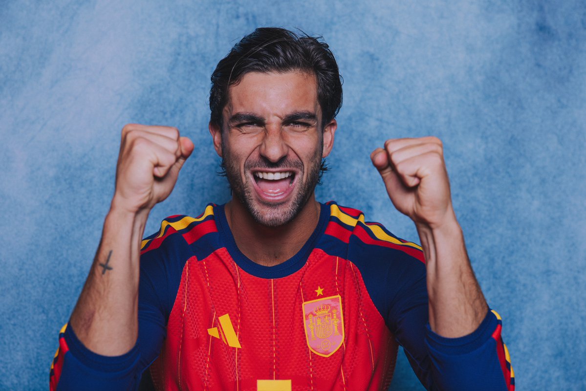 📹 Capítulo 7: 𝗙𝗼𝗿𝘁𝗮𝗹𝗲𝘇𝗮. #VamosEspaña I #CopaMundialFIFA