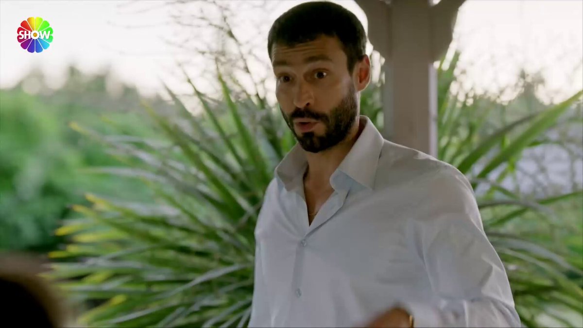 "Efendi adam kıyafetlerini giyer, kızın kapısına gider!" Kadir, Tolga'nın bütün taktilerini açıklıyor... #MuhtemelAşk Muhtemel Aşk