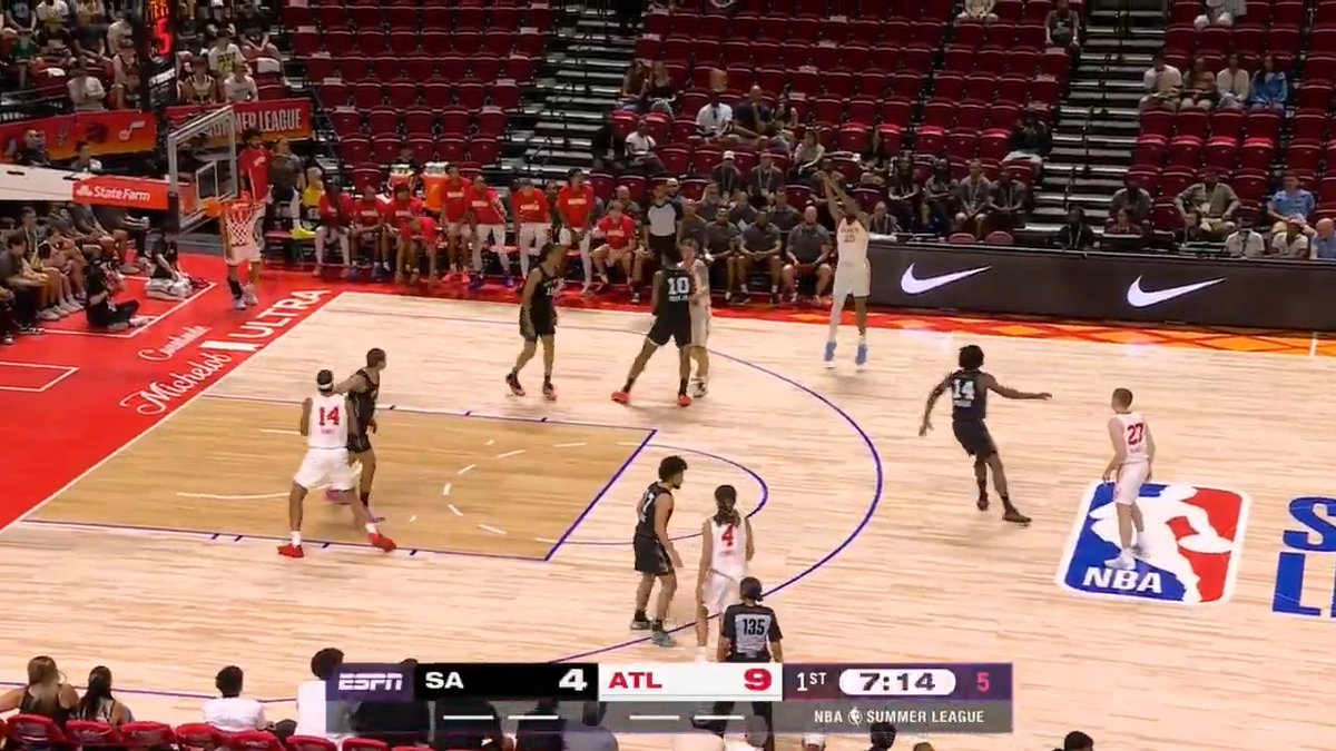 Zuby knocks one down from beyond the arc!