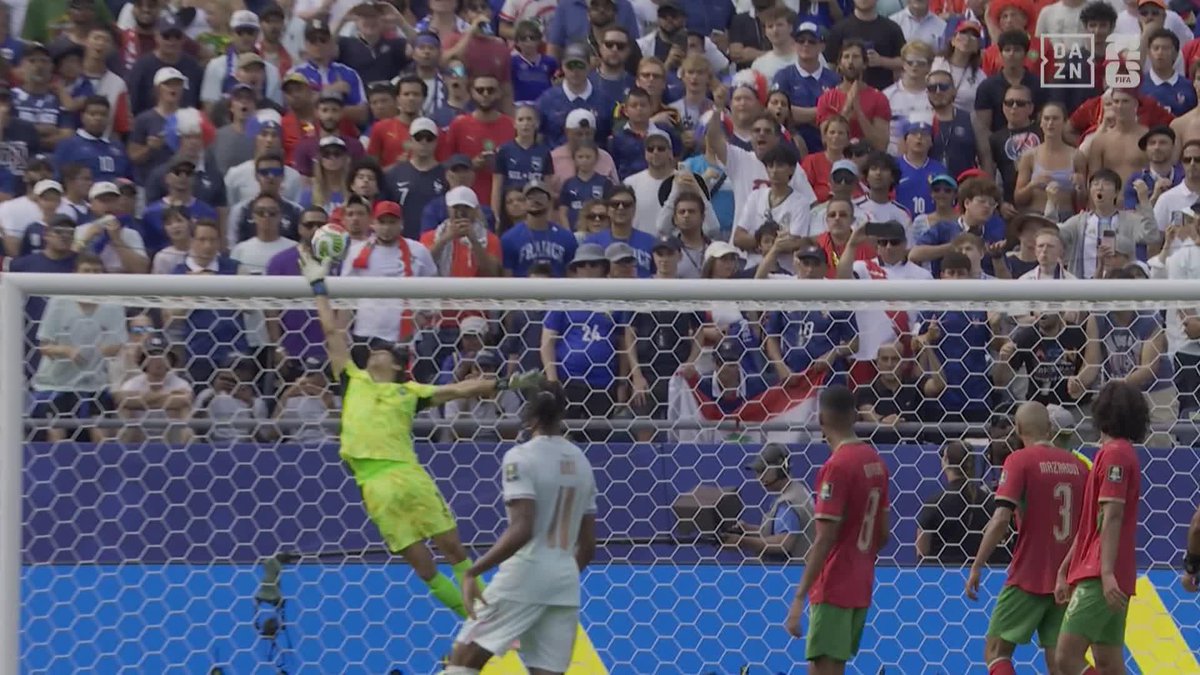 Lo de Bono es un escándalo 🧤 #DAZNMundial
