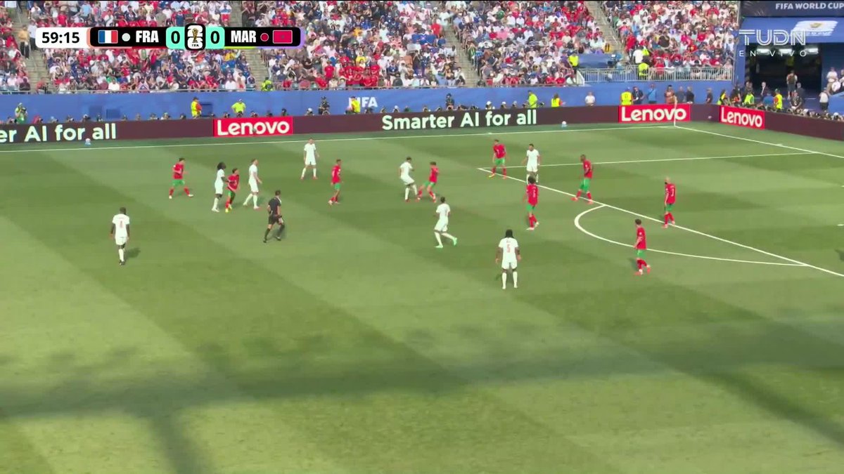 Kylian Mbappe tiene 20 goles en 20 partidos de Mundial, ha jugado dos finales, ya es campeón del mundo y miren el GOLAZO que acaba de meter. Definitivamente es el mejor futbolista en la historia de los mundiales.