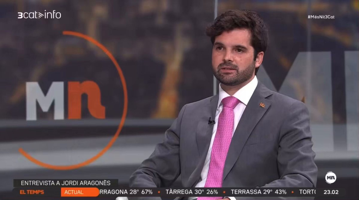 ‼️🫐Jordi Aragonès (AC) sobre el catalán: ➡️“🫐AC apoya todas las políticas que fomenten el catalán”. ➡️“Todo esto será en vano si 🟡🔴Cataluña no deja de recibir 160.000 inmigrantes al año”. ➡️“160.000 inmigrantes al año son inasumibles”. ➡️“Los catalanoparlantes somos una minoría en Barcelona”.