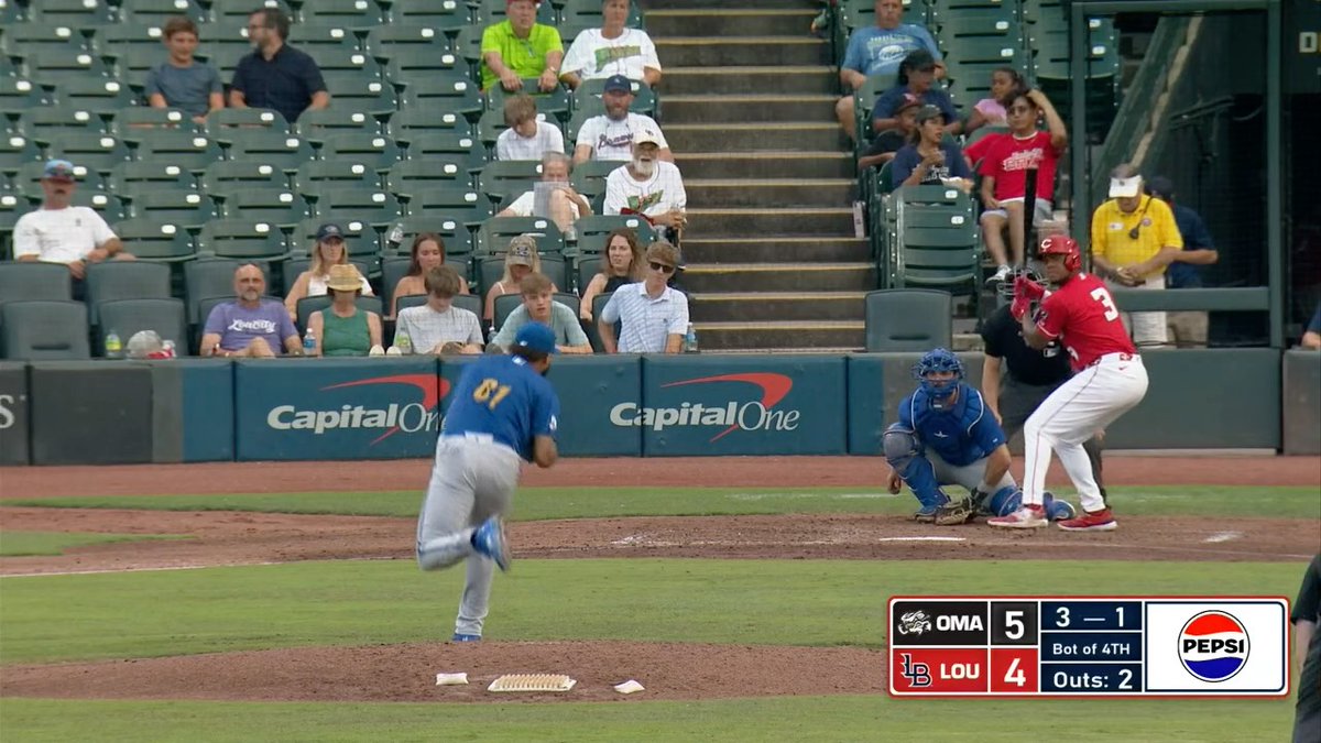 Ke’Bryan Hayes may have found something during his trip to Arizona! Hayes has an extra base hit in 3 straight games for the Louisville Bats including this RBI double. Hayes is hitting .564 with a 1.674 OPS for the Bats.