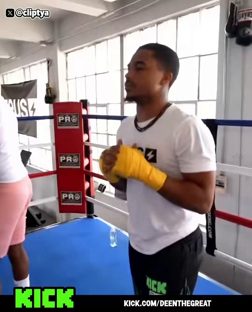 AB's showing he can MOVE EFFORTLESSLY in the ring just like the old days 👀🥊