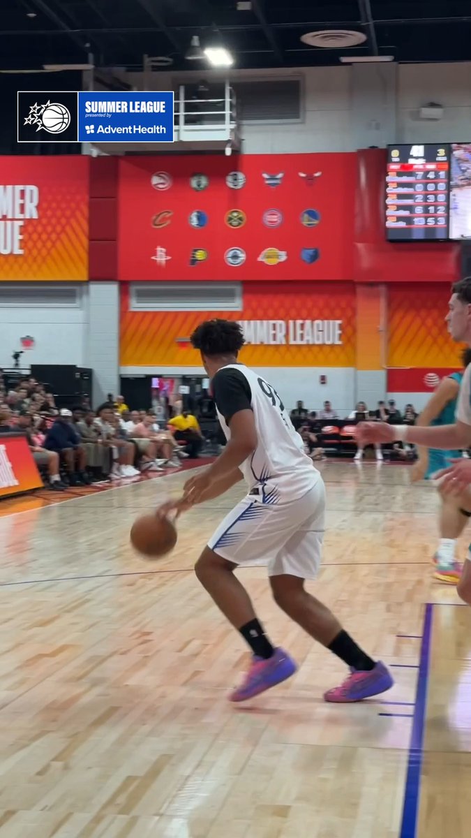 Noah Penda in the first half vs. CHA: 15 PTS 5 REB 6-8 FG 3 3PM 14 MIN