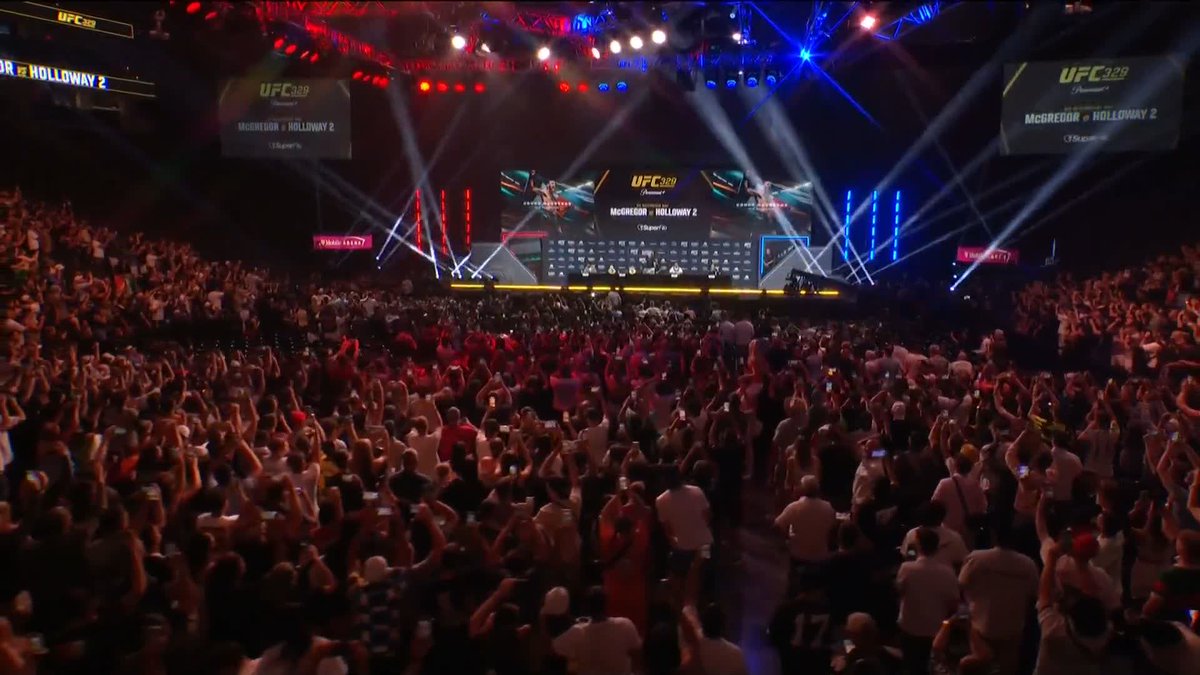 UFCに戻ってきたマクレガー！会見に登場！ #UFC