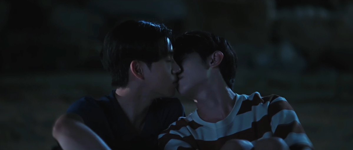 when oranges fall is the embodiment of every lgbtq+ person’s dream of youth