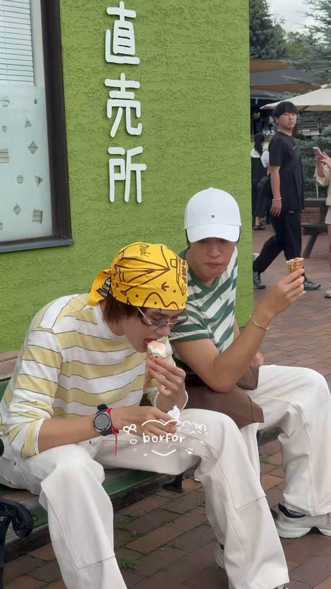 นานิกินไอติมเลอะไปหมด ละดูน้องเจมมอง5555555 พี่ส้มบอกให้มากสุดสามขวบพอ กินเละไปหมดดด ยังเล็กอยู่นี่นาา GFSN OISHI JAPAN TRIP #OishixGFSNTrip2026