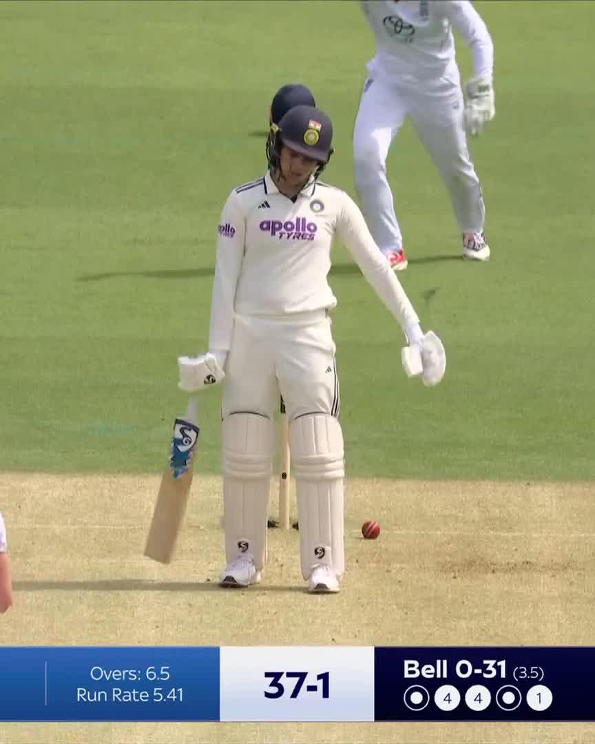 Belly gets Yastika 👏 What a start.