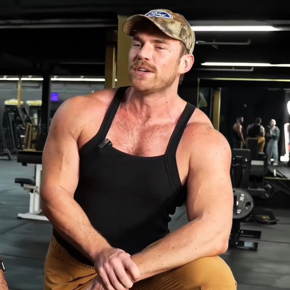 Zane Phillips looks Herculean in a new workout video 🫦