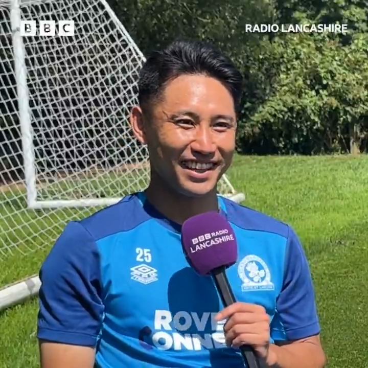🔵 ⚪️ "[Tony Mowbray] has humour. He's always trying to laugh [with] us. He's a very good guy. I love him." #Blackburn's Ryoya Morishita 森下龍矢Ryoya Morishita 🇯🇵 #Rovers | #bbcfootball