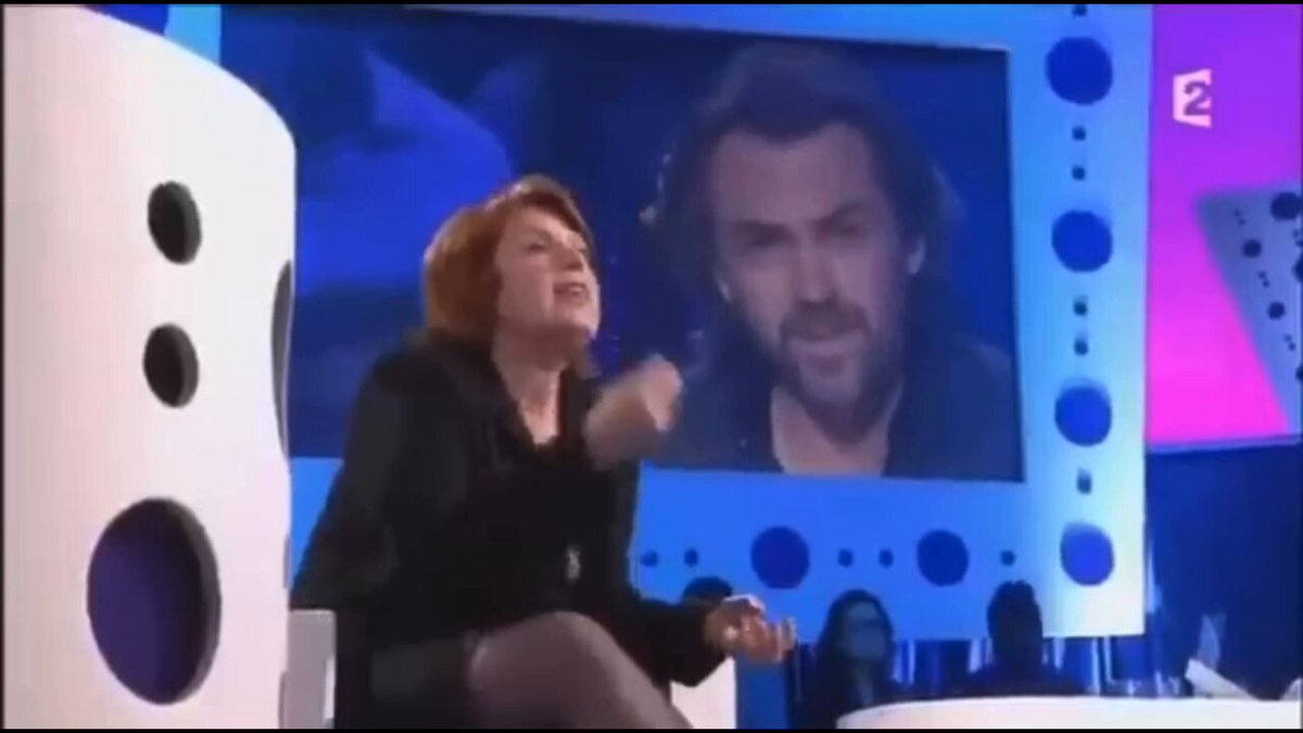 Vous souvenez-vous du naufrage, en direct à la télévision, de Véronique Genest, quand on lui avait demandé de s’expliquer sur son tweet, où elle avait dit être islamophobe ? Face à Aymeric Caron, elle faisait moins la maligne👇