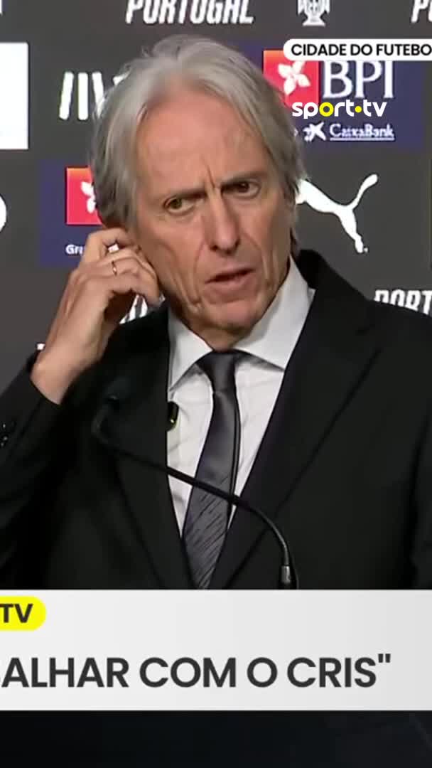 Jorge Jesus diz que não decide capitães por número de jogos.